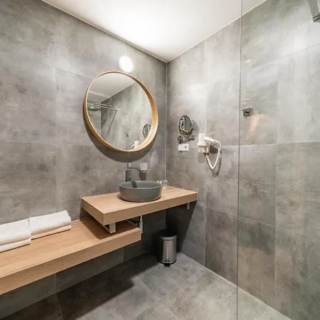 Abri 3* Prague